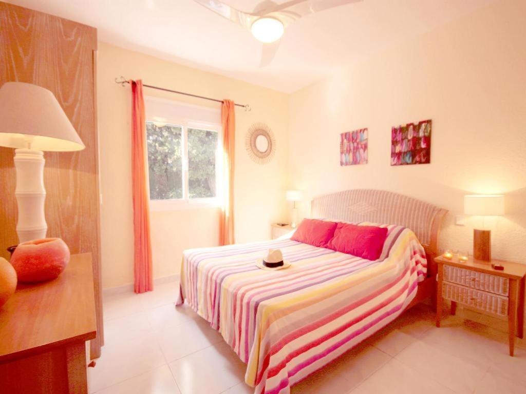 Holiday Home Anna Xabia Bagian luar foto